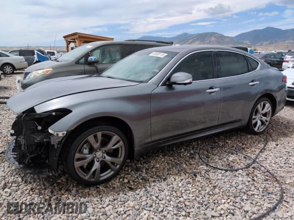 ✅ 2016 Infiniti Q70 • VIN: JN1BY1AR6GM270960 • Лот: 63638115. Опубликован ранее на Copart с пробегом 51 413 миль. Бесплатный доступ к архиву аукционных продаж из США и подробный отчёт об истории автомобиля на DreamBid. Изображение 1.