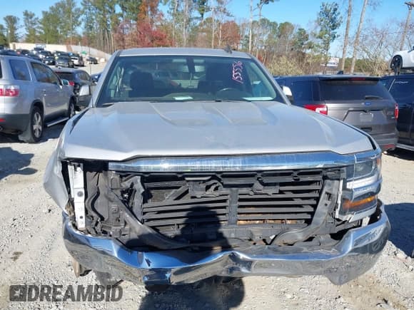 ✅ 2019 Chevrolet Silverado 1500 LT • VIN: 2GCRCPEC6K1155556 • Lot: 41034151. Wystawiony na IAAI z przebiegiem 104 669 mil. Bezpłatny archiwum sprzedaży aukcyjnych z USA i szczegółowy raport historii pojazdu na DreamBid. Zdjęcie 12.