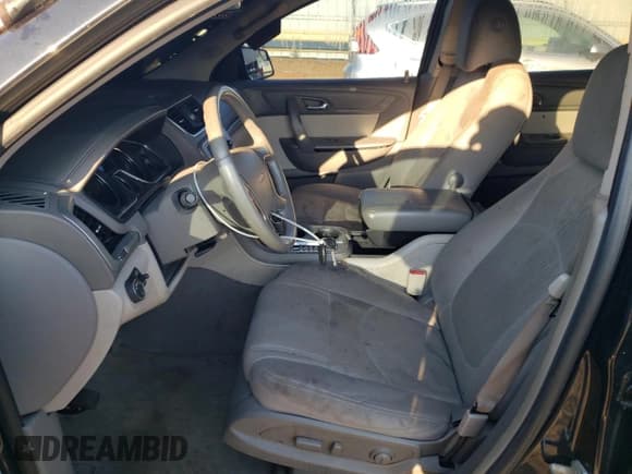 ✅ 2013 GMC Acadia SLE • VIN: 1GKKRPKD5DJ267887 • Lot: 81379695. Listed on Copart with 233,606 mi. Free auction sales archive from the USA and detailed vehicle history report at DreamBid. Image 7.