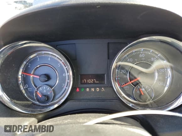 ✅ 2016 Chrysler Town & Country LX • VIN: 2C4RC1AG1GR306723 • Lot: 90092195. Listed on Copart with 171,027 mi. Free auction sales archive from the USA and detailed vehicle history report at DreamBid. Image 9.