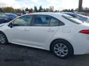✅ 2021 Toyota Corolla LE • VIN: 5YFEPMAE8MP259690 • Lot: 43554339. Wystawiony na IAAI z przebiegiem 59 889 mil. Bezpłatny archiwum sprzedaży aukcyjnych z USA i szczegółowy raport historii pojazdu na DreamBid. Zdjęcie 14.