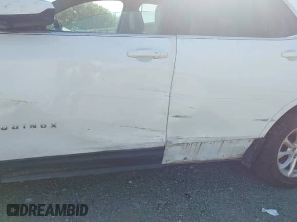 2020 Chevrolet Equinox LT с VIN 2GNAXUEV8L6107618, выставлен на аукционе IAAI как лот 43319769 с пробегом 115 038 миль миль и . История ставок и продаж доступна на DreamBid. Изображение 17.