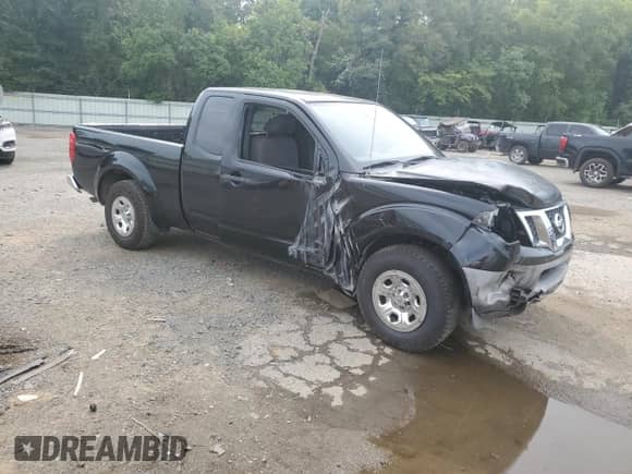 2015 Nissan Frontier S z VIN 1N6BD0CT6FN747906, wystawiony jako Copart lot #66949015 z przebiegiem Nie podano mil oraz Szkoda całkowita • Salvage title. Historia ofert i sprzedaży dostępna na DreamBid. Obrazek 4.