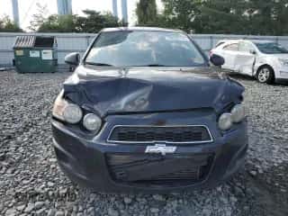 2012 Chevrolet Sonic LT с VIN 1G1JD6SB6C4178155, выставлен на аукционе Copart как лот 68938734 с пробегом 176 298 миль миль и Списание • Salvage title. История ставок и продаж доступна на DreamBid. Изображение 5.