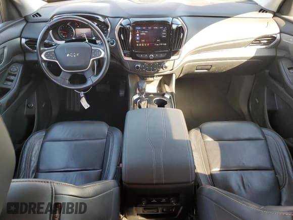 ✅ 2021 Chevrolet Traverse RS • VIN: 1GNEVJKW7MJ188411 • Lot: 82182205. Wystawiony na Copart z przebiegiem 61 024 mil. Bezpłatny archiwum sprzedaży aukcyjnych z USA i szczegółowy raport historii pojazdu na DreamBid. Zdjęcie 8.