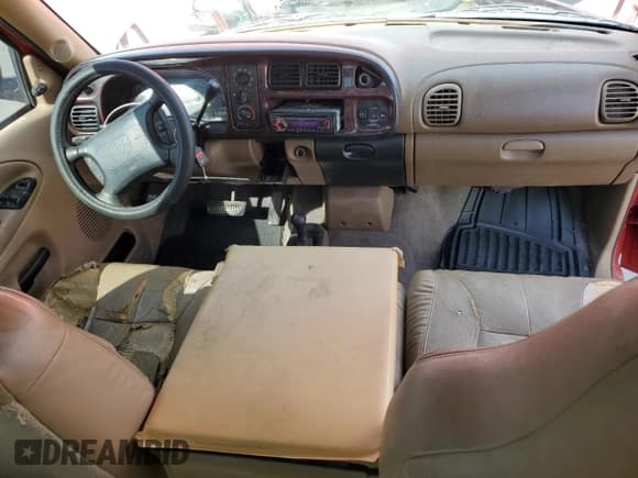 ✅ 1998 Dodge 1500 • VIN: 3B7HF13Z0WG212001 • Лот: 85502825. Опубликован ранее на Copart с пробегом 228 311 миль. Бесплатный доступ к архиву аукционных продаж из США и подробный отчёт об истории автомобиля на DreamBid. Изображение 8.