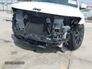 ✅ 2019 Jeep Grand Cherokee Upland • VIN: 1C4RJEAG6KC572544 • Lot: 42406999. Listed on IAAI with 98,555 mi. Free auction sales archive from the USA and detailed vehicle history report at DreamBid. Image 6.