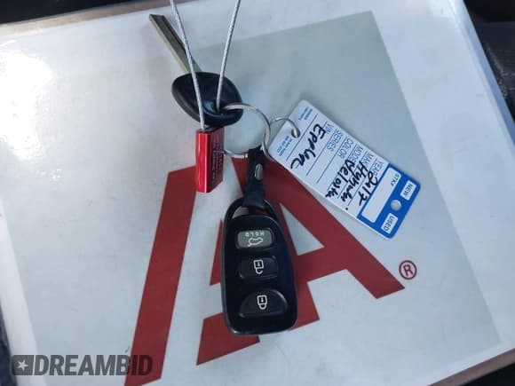 ✅ 2017 Hyundai Veloster Value Edition • VIN: KMHTC6AD4HU309804 • Lot: 43441272. Wystawiony na IAAI z przebiegiem 99 124 mil. Bezpłatny archiwum sprzedaży aukcyjnych z USA i szczegółowy raport historii pojazdu na DreamBid. Zdjęcie 11.