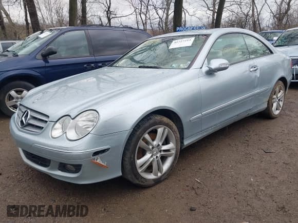✅ 2007 Mercedes-Benz CLK 350 • VIN: WDBTJ56H47F232885 • Лот: 41727215. Опубликован ранее на IAAI с пробегом 146 766 миль. Бесплатный доступ к архиву аукционных продаж из США и подробный отчёт об истории автомобиля на DreamBid. Изображение 6.