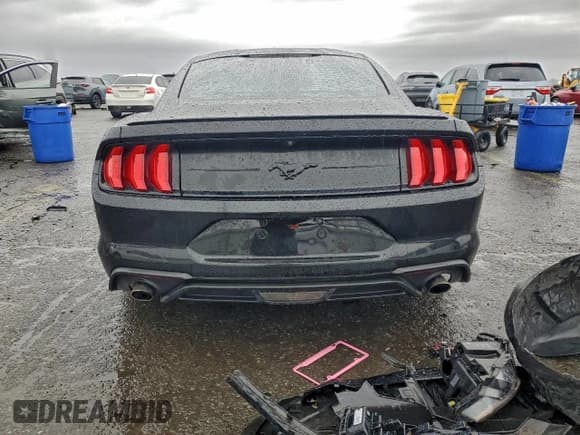 ✅ 2018 Ford Mustang EcoBoost • VIN: 1FA6P8TH5J5112079 • Lot: 94637065. Wystawiony na Copart z przebiegiem 64 319 mil. Bezpłatny archiwum sprzedaży aukcyjnych z USA i szczegółowy raport historii pojazdu na DreamBid. Zdjęcie 6.