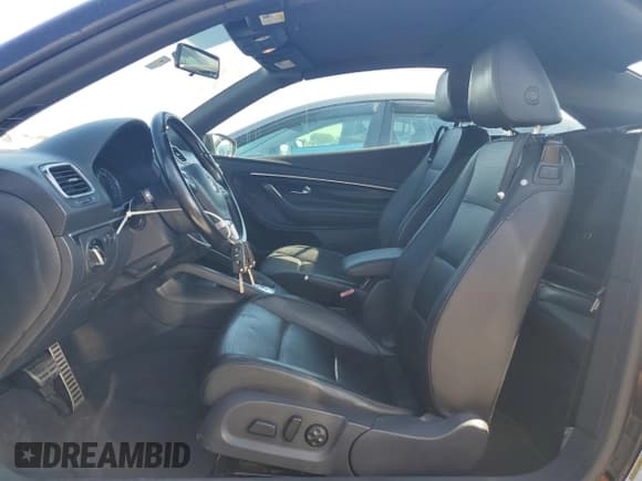 ✅ 2013 Volkswagen Eos Sport • VIN: WVWBW8AH9DV001070 • Lot: 82779295. Wystawiony na Copart z przebiegiem 85 229 mil. Bezpłatny archiwum sprzedaży aukcyjnych z USA i szczegółowy raport historii pojazdu na DreamBid. Zdjęcie 7.