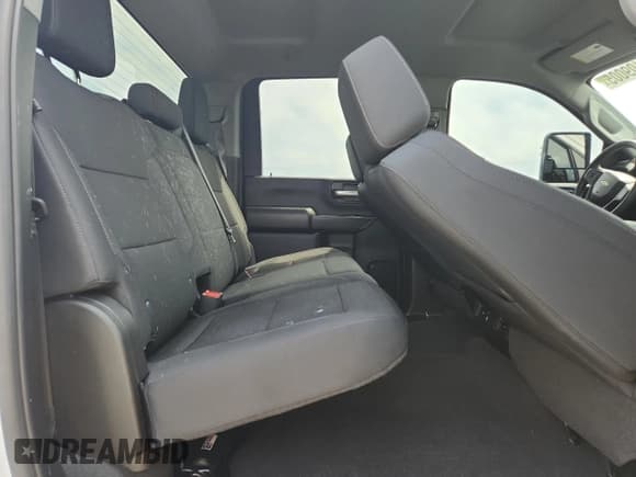 ✅ 2024 Chevrolet Silverado 2500HD Custom • VIN: 2GC4YME72R1211032 • Лот: 69109005. Опубликован ранее на Copart с пробегом 9 099 миль. Бесплатный доступ к архиву аукционных продаж из США и подробный отчёт об истории автомобиля на DreamBid. Изображение 10.