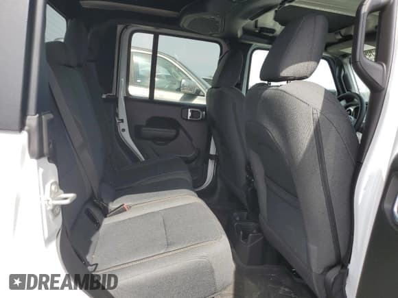 ✅ 2024 Jeep Gladiator Sport S • VIN: 1C6HJTAG3RL102795 • Lot: 52295895. Wystawiony na Copart z przebiegiem 1 663 mil. Bezpłatny archiwum sprzedaży aukcyjnych z USA i szczegółowy raport historii pojazdu na DreamBid. Zdjęcie 11.