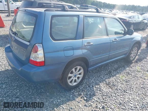 ✅ 2007 Subaru Forester X • VIN: JF1SG65647H716146 • Lot: 42712239. Listed on IAAI with 140,555 mi. Free auction sales archive from the USA and detailed vehicle history report at DreamBid. Image 4.