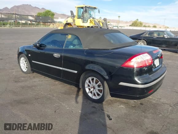 ✅ 2005 Saab 9-3 • VIN: YS3FD75Y456002644 • Lot: 43641944. Wystawiony na IAAI z przebiegiem 114 843 mil. Bezpłatny archiwum sprzedaży aukcyjnych z USA i szczegółowy raport historii pojazdu na DreamBid. Zdjęcie 3.