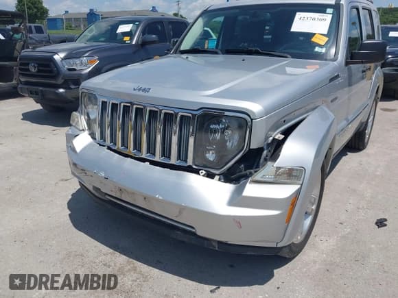 ✅ 2012 Jeep Liberty Limited Jet • VIN: 1C4PJLFK3CW133293 • Lot: 42370309. Wystawiony na IAAI z przebiegiem 112 647 mil. Bezpłatny archiwum sprzedaży aukcyjnych z USA i szczegółowy raport historii pojazdu na DreamBid. Zdjęcie 6.