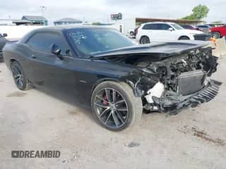 2018 Dodge Challenger R/T с VIN 2C3CDZBT0JH305691, выставлен на аукционе IAAI как лот 42813996 с пробегом 67 602 миль миль и . История ставок и продаж доступна на DreamBid. Изображение 1.