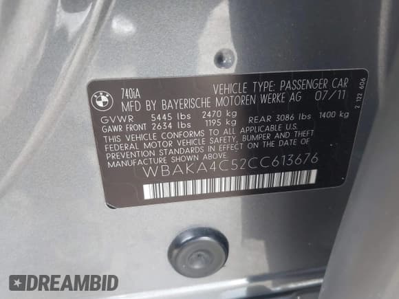 ✅ 2012 BMW 7 Series 740i • VIN: WBAKA4C52CC613676 • Lot: 42509312. Listed on IAAI with 113,971 mi. Free auction sales archive from the USA and detailed vehicle history report at DreamBid. Image 9.