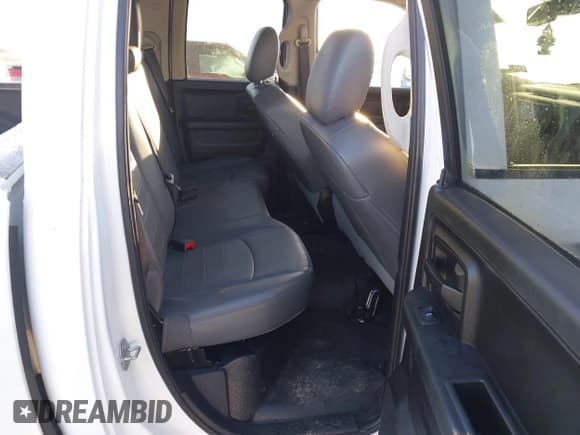 ✅ 2019 Ram 1500 Tradesman • VIN: 1C6RR6FG7KS740230 • Лот: 43575697. Опубликован ранее на IAAI с пробегом 75 325 миль. Бесплатный доступ к архиву аукционных продаж из США и подробный отчёт об истории автомобиля на DreamBid. Изображение 8.