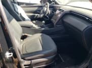 ✅ 2024 Hyundai Tucson SEL • VIN: 5NMJFCDE1RH401791 • Lot: 66141214. Wystawiony na Copart z przebiegiem Nie podano. Bezpłatny archiwum sprzedaży aukcyjnych z USA i szczegółowy raport historii pojazdu na DreamBid. Zdjęcie 7.