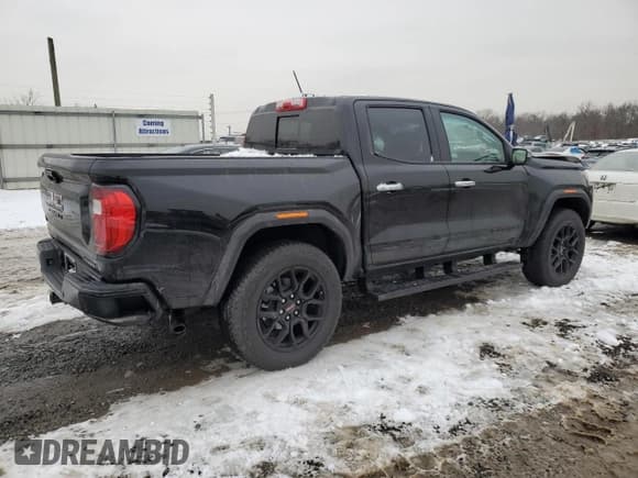✅ 2024 GMC Canyon 4WD Denali • VIN: 1GTP6FEK6R1295722 • Lot: 44948475. Wystawiony na Copart z przebiegiem 864 mil. Bezpłatny archiwum sprzedaży aukcyjnych z USA i szczegółowy raport historii pojazdu na DreamBid. Zdjęcie 3.