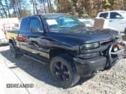 ✅ 1999 Chevrolet Silverado 1500 LS • VIN: 1GCEK19T9XE102607 • Lot: 43567335. Listed on IAAI with 415,306 mi. Free auction sales archive from the USA and detailed vehicle history report at DreamBid. Image 1.