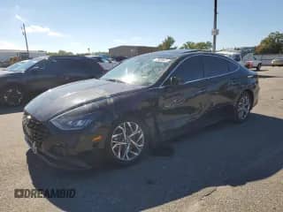 2022 Hyundai Sonata SEL with VIN KMHL14JA2NA218284, listed as a Copart auction lot 84215795 with 27,672 mi miles and Clean title. Bid and sale history available at DreamBid. Image 1.