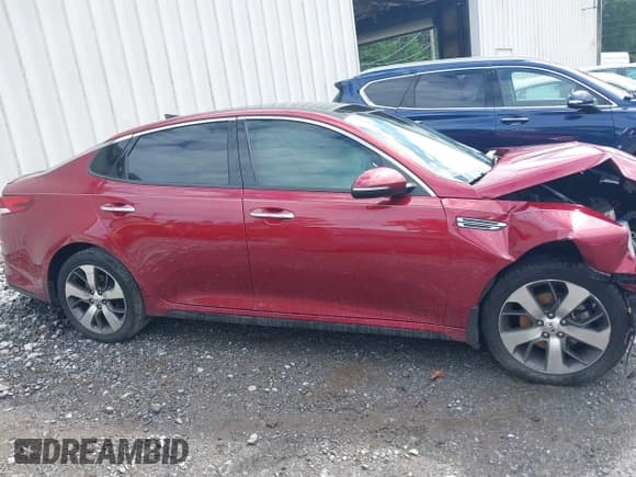 ✅ 2019 Kia Optima LX • VIN: 5XXGT4L36KG372169 • Lot: 42986676. Wystawiony na IAAI z przebiegiem 93 299 mil. Bezpłatny archiwum sprzedaży aukcyjnych z USA i szczegółowy raport historii pojazdu na DreamBid. Zdjęcie 13.