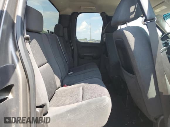 ✅ 2009 Chevrolet Silverado 2500HD LT • VIN: 1GCHK59669E133251 • Лот: 62861315. Опубликован ранее на Copart с пробегом 159 446 миль. Бесплатный доступ к архиву аукционных продаж из США и подробный отчёт об истории автомобиля на DreamBid. Изображение 10.