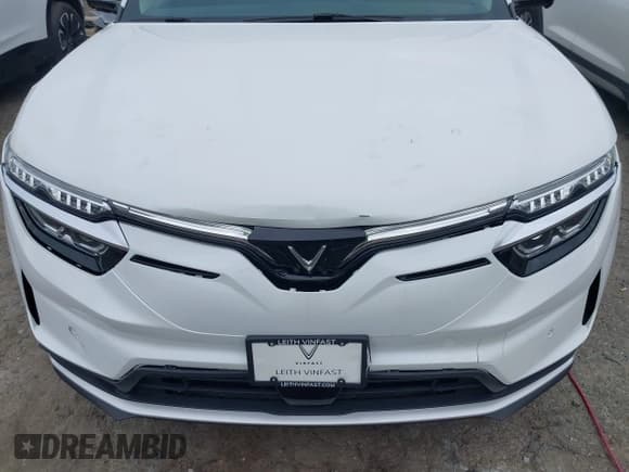 ✅ 2024 VinFast VF 8 Eco • VIN: RLLV1AEB4RH007847 • Лот: 40996888. Опубликован ранее на IAAI с пробегом 2 300 миль. Бесплатный доступ к архиву аукционных продаж из США и подробный отчёт об истории автомобиля на DreamBid. Изображение 6.