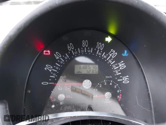 ✅ 2000 Volkswagen Beetle GLX • VIN: 3VWDD21C5YM416108 • Lot: 43776339. Listed on IAAI with 118,576 mi. Free auction sales archive from the USA and detailed vehicle history report at DreamBid. Image 7.