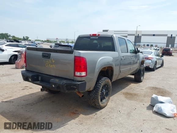 ✅ 2013 GMC Sierra 1500 SLT • VIN: 3GTP2WE74DG143536 • Лот: 43154401. Опубликован ранее на IAAI с пробегом 161 535 миль. Бесплатный доступ к архиву аукционных продаж из США и подробный отчёт об истории автомобиля на DreamBid. Изображение 4.