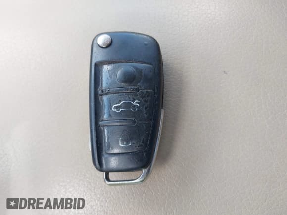 ✅ 2005 Audi A6 • VIN: WAUDG74F35N069650 • Лот: 42208869. Опубликован ранее на IAAI с пробегом 192 867 миль. Бесплатный доступ к архиву аукционных продаж из США и подробный отчёт об истории автомобиля на DreamBid. Изображение 11.