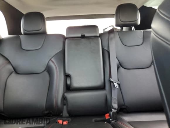 ✅ 2020 Jeep Cherokee Trailhawk Elite • VIN: 1C4PJMBX2LD563917 • Lot: 84918775. Listed on Copart with 32,340 mi. Free auction sales archive from the USA and detailed vehicle history report at DreamBid. Image 10.