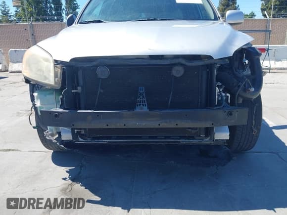 ✅ 2006 Toyota RAV4 Limited • VIN: JTMZK31V265001207 • Lot: 42677270. Wystawiony na IAAI z przebiegiem 176 761 mil. Bezpłatny archiwum sprzedaży aukcyjnych z USA i szczegółowy raport historii pojazdu na DreamBid. Zdjęcie 6.