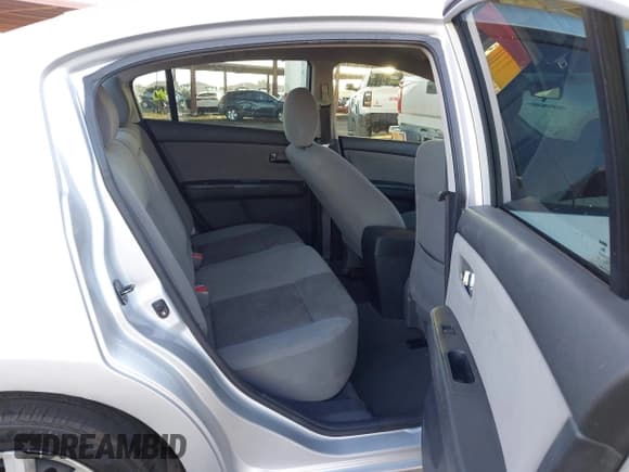 ✅ 2012 Nissan Sentra 2.0 • VIN: 3N1AB6AP4CL717041 • Lot: 43714754. Listed on IAAI with 154,056 mi. Free auction sales archive from the USA and detailed vehicle history report at DreamBid. Image 8.