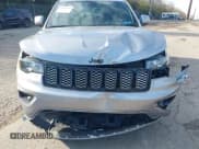 ✅ 2019 Jeep Grand Cherokee Altitude • VIN: 1C4RJFAG2KC670556 • Lot: 43663064. Wystawiony na IAAI z przebiegiem 65 540 mil. Bezpłatny archiwum sprzedaży aukcyjnych z USA i szczegółowy raport historii pojazdu na DreamBid. Zdjęcie 6.