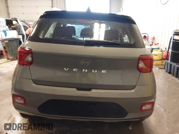 ✅ 2022 Hyundai Venue Limited • VIN: KMHRC8A37NU174410 • Lot: 41646297. Listed on IAAI with 47,210 mi. Free auction sales archive from the USA and detailed vehicle history report at DreamBid. Image 16.