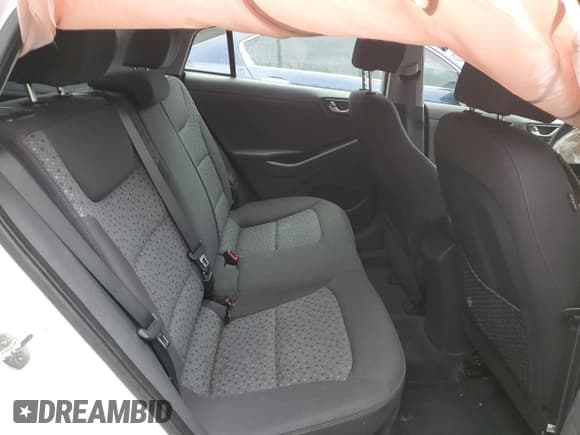 ✅ 2017 Hyundai Ioniq Blue • VIN: KMHC65LC9HU031519 • Lot: 86222415. Wystawiony na Copart z przebiegiem 150 208 mil. Bezpłatny archiwum sprzedaży aukcyjnych z USA i szczegółowy raport historii pojazdu na DreamBid. Zdjęcie 10.