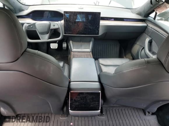 ✅ 2022 Tesla Model S • VIN: 5YJSA1E55NF476513 • Лот: 63302215. Опубликован ранее на Copart с пробегом Не указан. Бесплатный доступ к архиву аукционных продаж из США и подробный отчёт об истории автомобиля на DreamBid. Изображение 8.