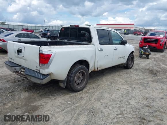 ✅ 2007 Nissan Titan XE • VIN: 1N6AA07AX7N219249 • Lot: 42985100. Listed on IAAI with 293,761 mi. Free auction sales archive from the USA and detailed vehicle history report at DreamBid. Image 4.