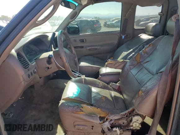 ✅ 2000 Toyota Tundra Limited • VIN: 5TBRT3816YS009669 • Lot: 62759565. Listed on Copart with 251,193 mi. Free auction sales archive from the USA and detailed vehicle history report at DreamBid. Image 7.