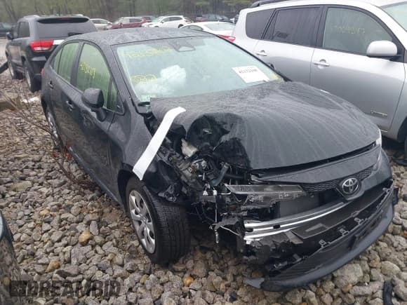 ✅ 2024 Toyota Corolla LE • VIN: JTDB4MEE8R3019254 • Lot: 42132108. Listed on IAAI with 33,839 mi. Free auction sales archive from the USA and detailed vehicle history report at DreamBid. Image 1.