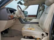 ✅ 2004 Lincoln Navigator Luxury • VIN: 5LMFU27R54LJ41819 • Lot: 60933135. Wystawiony na Copart z przebiegiem 184 137 mil. Bezpłatny archiwum sprzedaży aukcyjnych z USA i szczegółowy raport historii pojazdu na DreamBid. Zdjęcie 7.