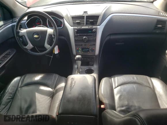 ✅ 2012 Chevrolet Traverse 2LT • VIN: 1GNKVJED8CJ337856 • Lot: 72728344. Wystawiony na Copart z przebiegiem Nie podano. Bezpłatny archiwum sprzedaży aukcyjnych z USA i szczegółowy raport historii pojazdu na DreamBid. Zdjęcie 8.