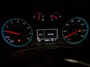 ✅ 2018 Chevrolet Equinox LS • VIN: 2GNAXREV4J6197117 • Lot: 85804864. Wystawiony na Copart z przebiegiem 55 865 mil. Bezpłatny archiwum sprzedaży aukcyjnych z USA i szczegółowy raport historii pojazdu na DreamBid. Zdjęcie 9.