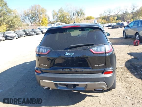 ✅ 2020 Jeep Cherokee Limited • VIN: 1C4PJMDX7LD578362 • Lot: 43575011. Wystawiony na IAAI z przebiegiem 32 635 mil. Bezpłatny archiwum sprzedaży aukcyjnych z USA i szczegółowy raport historii pojazdu na DreamBid. Zdjęcie 16.