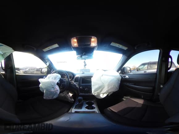 ✅ 2019 Jeep Grand Cherokee Upland • VIN: 1C4RJFAG3KC761920 • Lot: 43610522. Listed on IAAI with 93,537 mi. Free auction sales archive from the USA and detailed vehicle history report at DreamBid. Image 23.