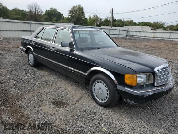 ✅ 1987 Mercedes-Benz 420 SEL • VIN: WDBCA35D0HA342396 • Лот: 84285925. Опубликован ранее на Copart с пробегом 108 817 миль. Бесплатный доступ к архиву аукционных продаж из США и подробный отчёт об истории автомобиля на DreamBid. Изображение 4.