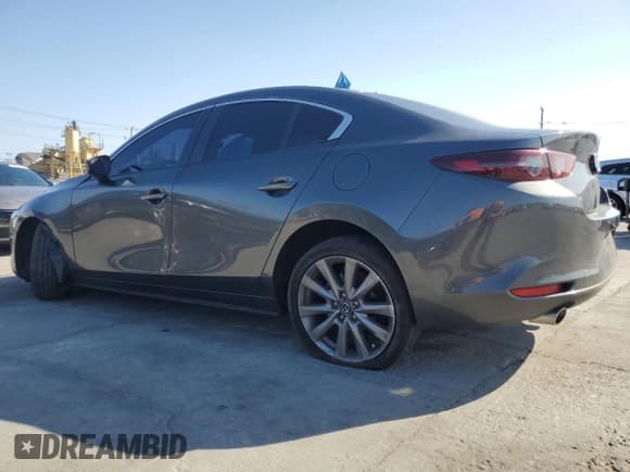 ✅ 2020 Mazda 3 Select • VIN: JM1BPACL6L1170703 • Lot: 55094795. Listed on Copart with 47,937 mi. Free auction sales archive from the USA and detailed vehicle history report at DreamBid. Image 2.
